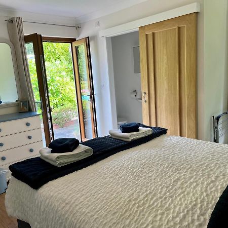 Coastal Garden Annex With Log Fire & Summer House Aberporth Eksteriør bilde