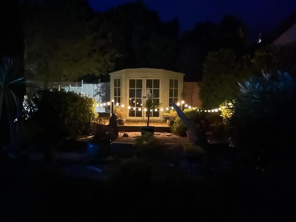 Coastal Garden Annex With Log Fire & Summer House Aberporth Eksteriør bilde